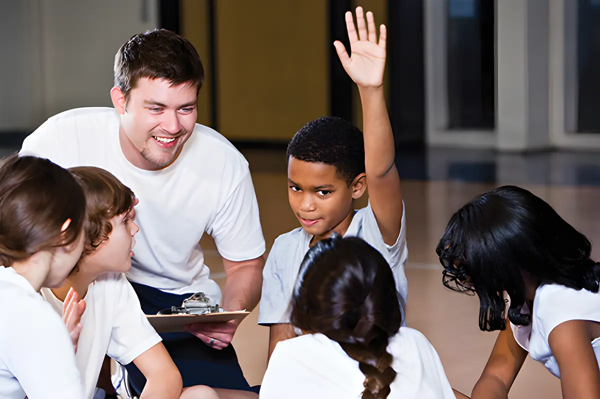 Haben Sie Spaß an der Arbeit mit Kindern, sind sportlich und zuverlässig? Dann haben wir vielleicht einen Job für Sie!